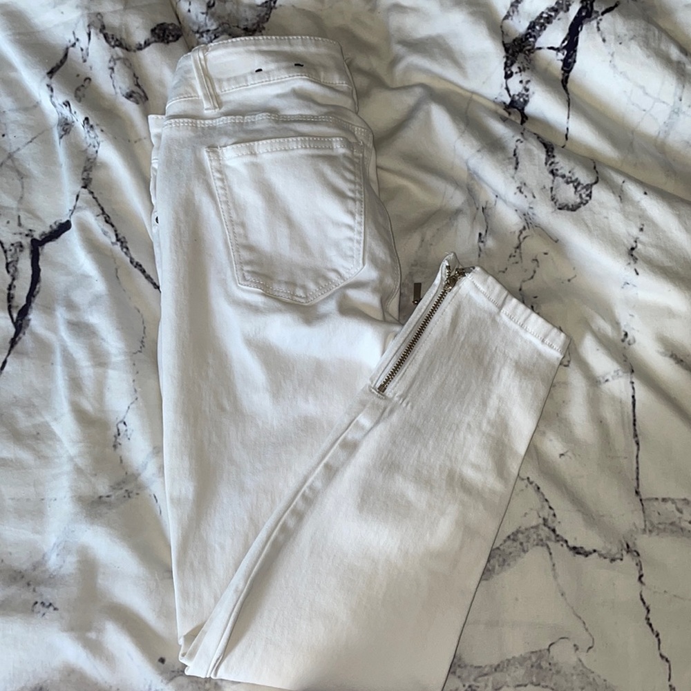 White House Black Market white skinny crop jeans